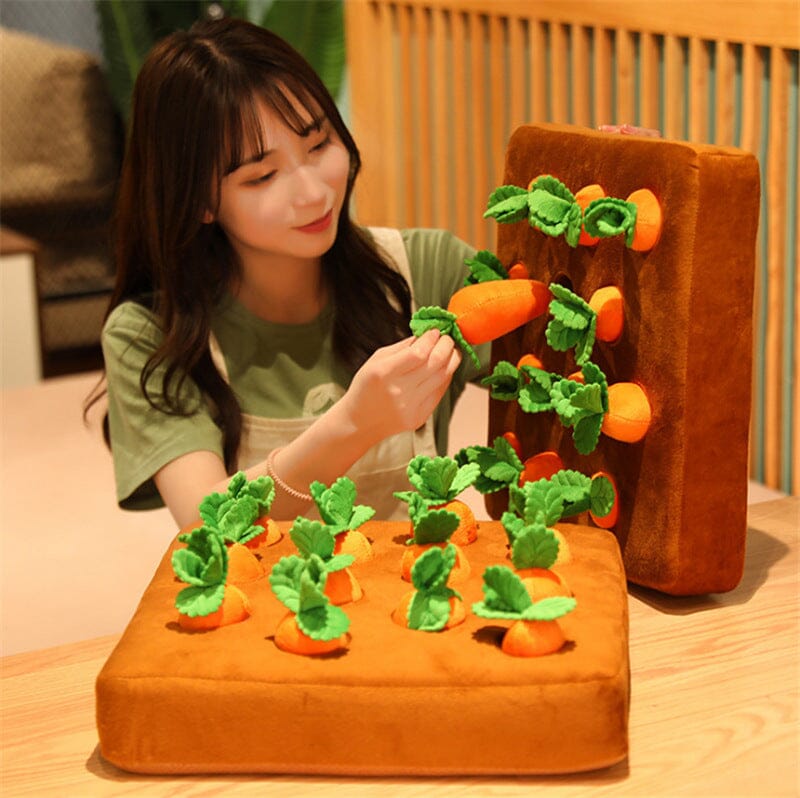 Carrot Farm Interactive Plush Dog Toy