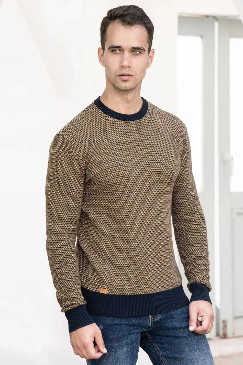 Leo™ | Sophisticated Men's Sweater